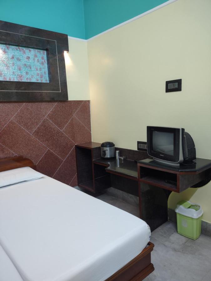 Krishna Lodge Tiruchirappalli Habitación foto