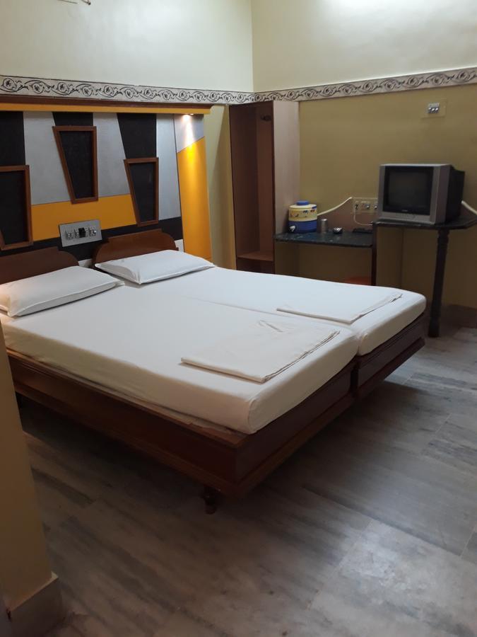 Krishna Lodge Tiruchirappalli Exterior foto